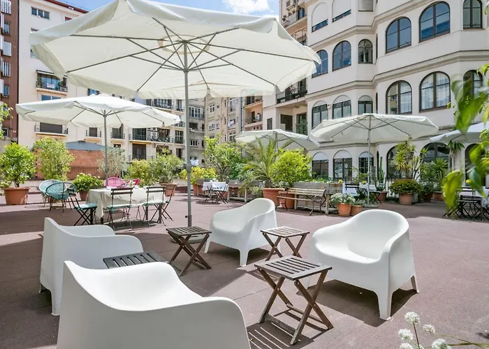 Mihlton Barcelona B&B